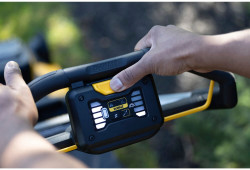 Газонокосарка акумуляторна безщіткова DeWALT DCMWP134N ціна