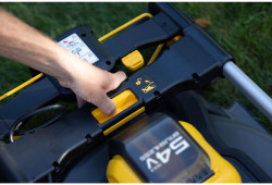 Газонокосарка акумуляторна безщіткова DeWALT DCMWP500N замовити