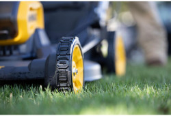 Газонокосарка акумуляторна самохідна безщіткова DeWALT DCMWSP550N фото