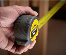 Рулетка измерительная CONTROL-LOCK длиной 5 м, шириной 25 мм, в прорезиненном корпусес, двухсторонней шкалой STANLEY STHT37231-0 фото