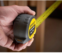 Рулетка измерительная CONTROL-LOCK длиной 5 м/16, шириной 25 мм, в прорезиненном корпусес, двухсторонней шкалой STANLEY STHT37235-5 цена