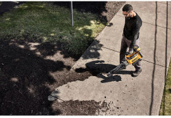 Воздуходувка аккумуляторная бесщёточная DeWALT DCMBL777N цена