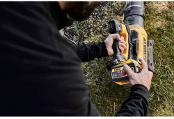 Повітродувка акумуляторна безщіткова DeWALT DCMBL777X1 Arsenal Grand