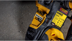 Перфоратор акумуляторний безщітковий SDS-Plus DeWALT DCH416NT в Україні