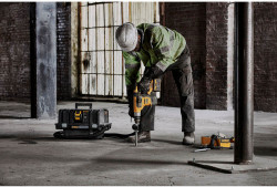 Перфоратор акумуляторний безщітковий SDS-Plus DeWALT DCH416NT знижки