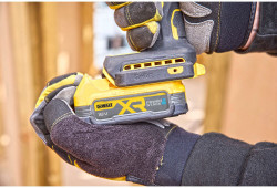 Шурупокрут ударний гідравлічний акумуляторний безщітковий DeWALT DCF870NT замовити