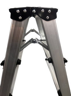 Стремянка двухсторонняя GTM KMH1205 алюминиевая, 5 ступенек 980 мм (KMH1205) купить