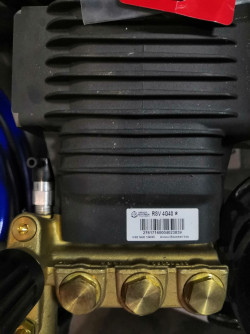 Мийка в/т SCPW4200-II, 255bar 870л/рік бенз. двигун, колеса не дорого