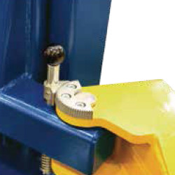 Підйомник автомобільний GTM 5т/380В/верхня синхронізація/мех.замки 