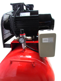 Компресор рес-270л 670/550л/хв 5,5кВт 10бар 380В 3 циліндра IBL3080D не дорого