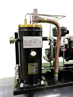 Компрессор гвинтовий рес-150л 420л/хв 4кВт 8бар 380В замовити