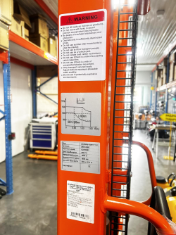 Штабелер гідравлічний 1500кг, підйом-1,6м, довжина вил 1,15м, ширина 330-740мм/палета 1200*1000 в Україні