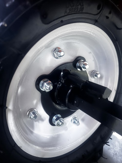 Мотоблок бенз. B-7/80-3; 7к.с., ширина фрези 50/80см, передач 2вперед/1назад, колеса 8" - фото №16 Мотоблок бенз. B-7/80-3; 7к.с., ширина фрези 50/80см, передач 2вперед/1назад, колеса 8"