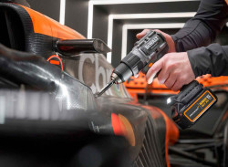 Набор из двух инструментов аккумуляторных бесщеточных McLaren F1 TEAM LIMITED EDITION DeWALT DCK200MPНабір з двох інструментів акумуляторних безщіткових McLaren F1 TEAM LIMITED EDITION DeWALT DCK200MP2T фото