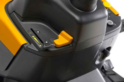 Трактор садовий бензиновий STIGA Estate598W 