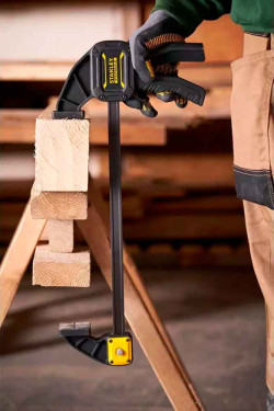 Струбцина FatMax L триггерная с максимальным усилием сжатия 135 кг STANLEY FMHT0-83211 фото
