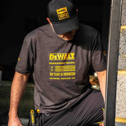Футболка 100 YEAR T-SHIRT DeWALT DWC240-004-XL фото