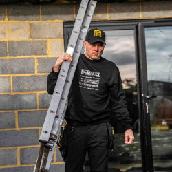 Свитшот 100 YEAR LOGO SWEATSHIRT DeWALT DWC237-001-XL в интернет-магазине