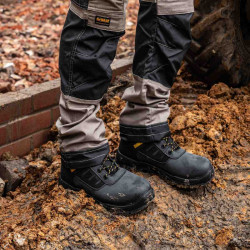 Взуття робоче DOUGLAS DeWALT DWF50232-101-11 акція