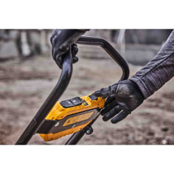Виброплита прямоходная аккумуляторная POWERSHIFT DeWALT DCPS7154N 