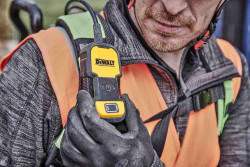 Вібратор-наплічник глибинний акумуляторний POWERSHIFT DeWALT DCPS310N не дорого