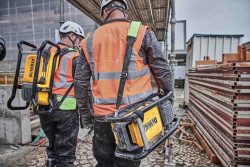 Вібратор-силовий модуль глибинний акумуляторний POWERSHIFT DeWALT DCPS320N не дорого