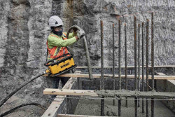 Вібратор-силовий модуль глибинний акумуляторний POWERSHIFT DeWALT DCPS320N Arsenal Grand