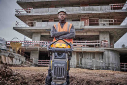 Вібротрамбовка акумуляторна POWERSHIFT DeWALT DCPS660N 