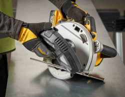 Пилка дискова по металу акумуляторна DeWALT DCS383H2 знижки