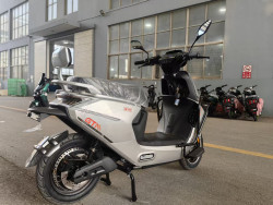 Електроскутер GTM N-MAX 2500 2500W 72V 20Ah фото