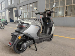 Электроскутер GTM C-EV 1200 1200W 72V 20Ah фото