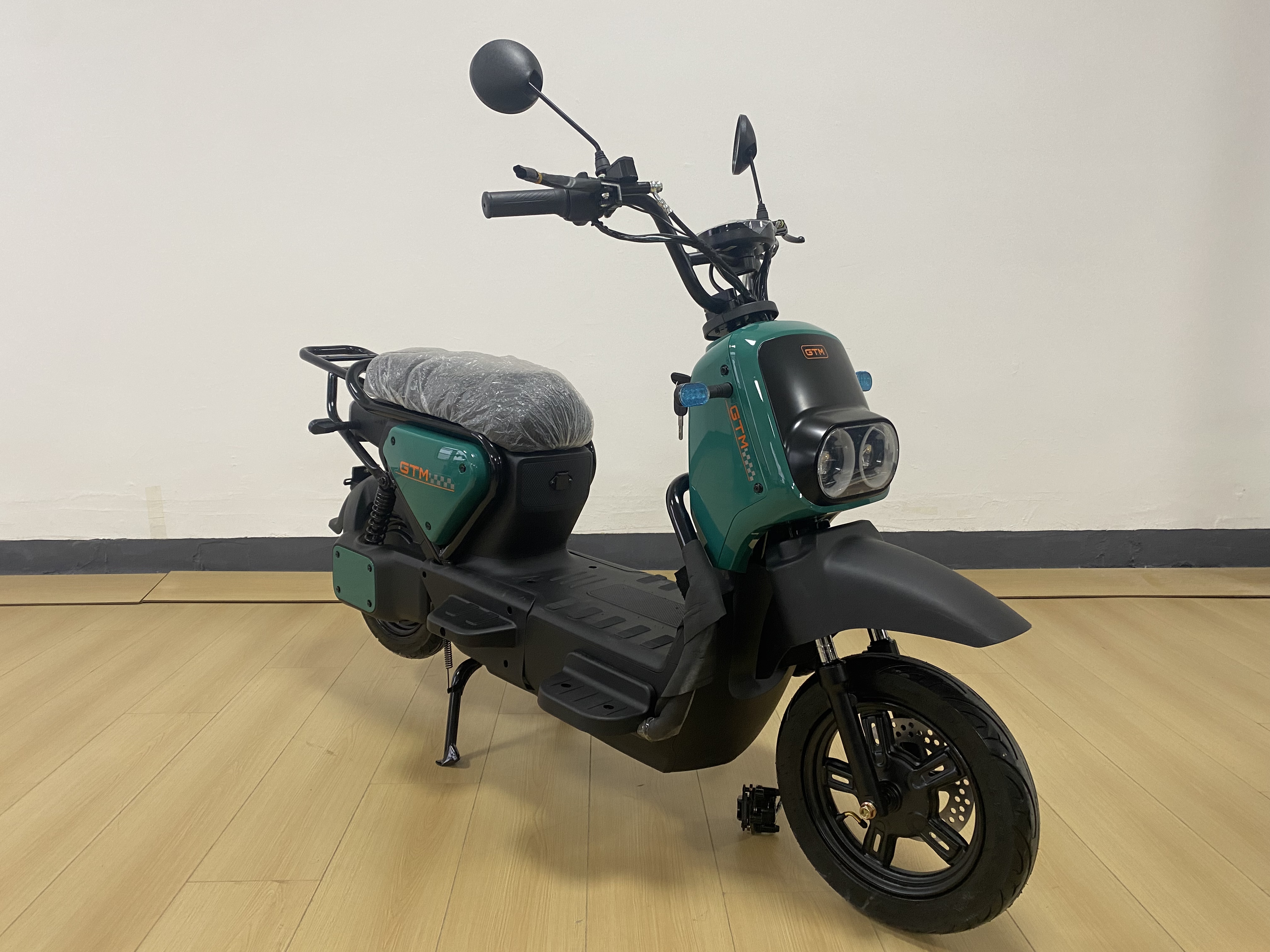 Электроскутер GTM K-800-S 800W 60V 20Ah