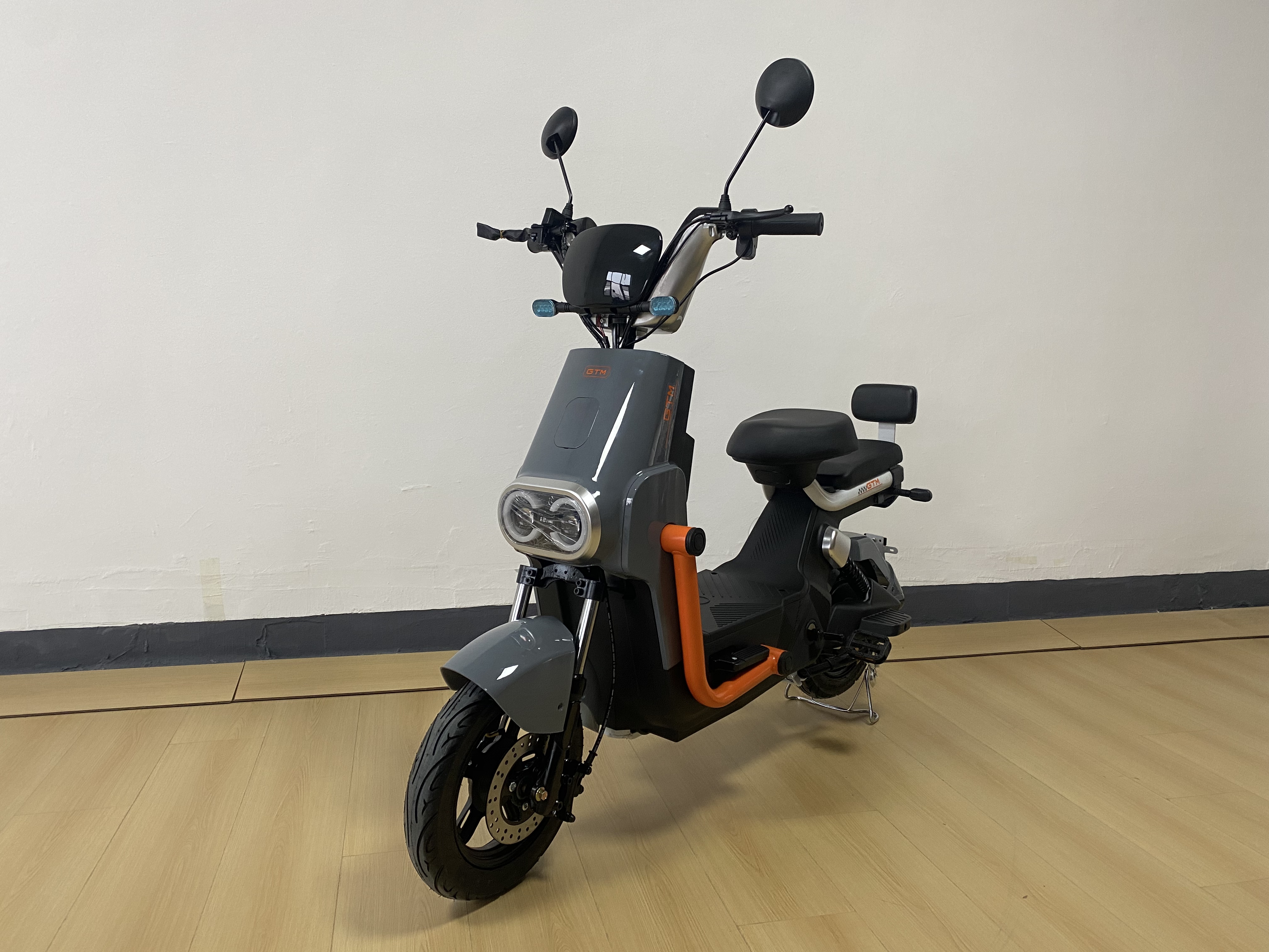 Электроскутер GTM U-800-D 800W 60V 20Ah