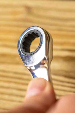 Набор из 12 комбинированных ключей с трещоткой STANLEY STMT82847-0 в интернет-магазине