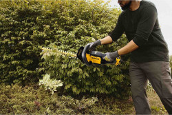 Кусторез аккумуляторный DeWALT DCMHT562N в интернет-магазине