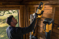 Кусторез аккумуляторный DeWALT DCMHT564P1 заказать