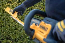 Кусторез аккумуляторный DeWALT DCMHT564P1 