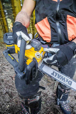 Пилка ланцюгова акумуляторна безщіткова з верхньою рукояткою DeWALT DCMCST635X1 знижки