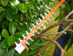 Кусторез электрический BLACK+DECKER BEHTS401 акция