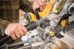 Пилка торцювальна акумуляторна безщіткова DeWALT DCS782N ціна