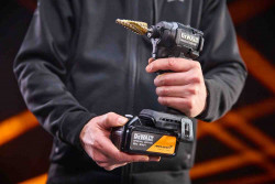 Шурупокрут ударний McLaren F1 TEAM SPECIAL EDITION DeWALT DCF86MP1T замовити