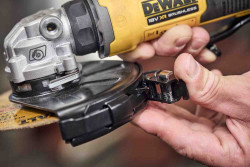 Шліфмашина кутова - болгарка акумуляторна безщіткова DeWALT DCG404NT в Україні