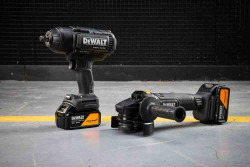 Набор из двух инструментов аккумуляторных бесщеточных McLaren F1 TEAM SPECIAL EDITION DeWALT DCK2225MP2T фото
