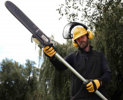 Высоторез аккумуляторный бесщёточный с телескопической штангой DeWALT DCMPS635N в Украине