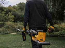 Высоторез аккумуляторный бесщёточный с телескопической штангой DeWALT DCMPS635N 