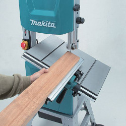 Стрічкова пила Makita LB1200F в Україні