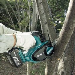Акумуляторна ланцюгова пилка Makita DUС122RFE купити