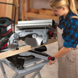 Торцева та настільна пила Metabo KGT 305 M в Україні