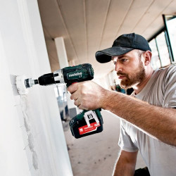 Дриль-шуруповерт акумуляторний Metabo BS 18 LT купити